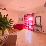 Alberti's House تْشيفالو